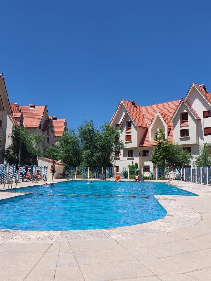Ifrane Apartment With Swimming Pool Luaran gambar